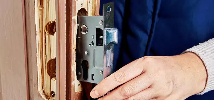 Garage Door Lock Replacement Ossining